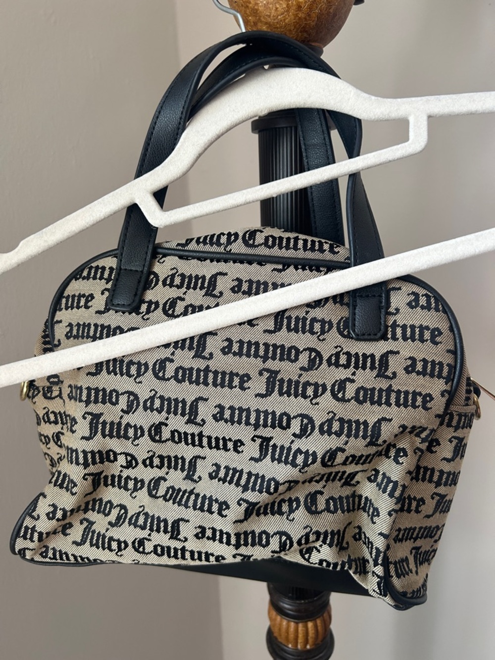 Juicy Couture Black and Cream Logo Dome Satchel EUC strap inside - Picture 3 of 7